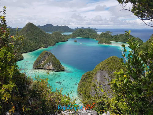 Paket Wisata Raja Ampat